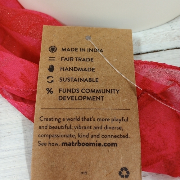 Matr Boomie Women's Dark Pink with Gold Accent Triangle Scarf Headwrap - Picture 9 of 10